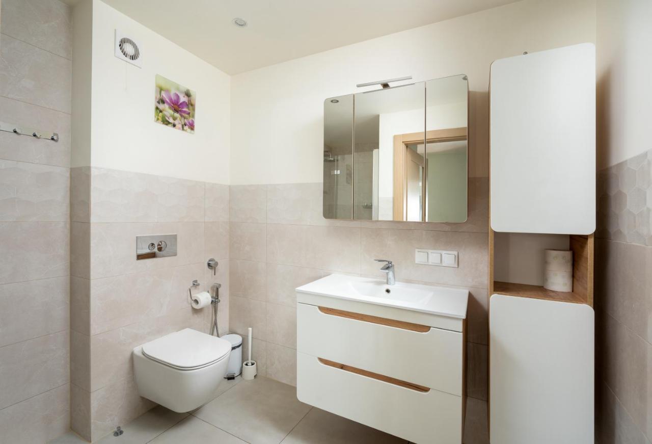 Apartamento Apartament Albatros 75m z ogródkiem Varsovia Exterior foto