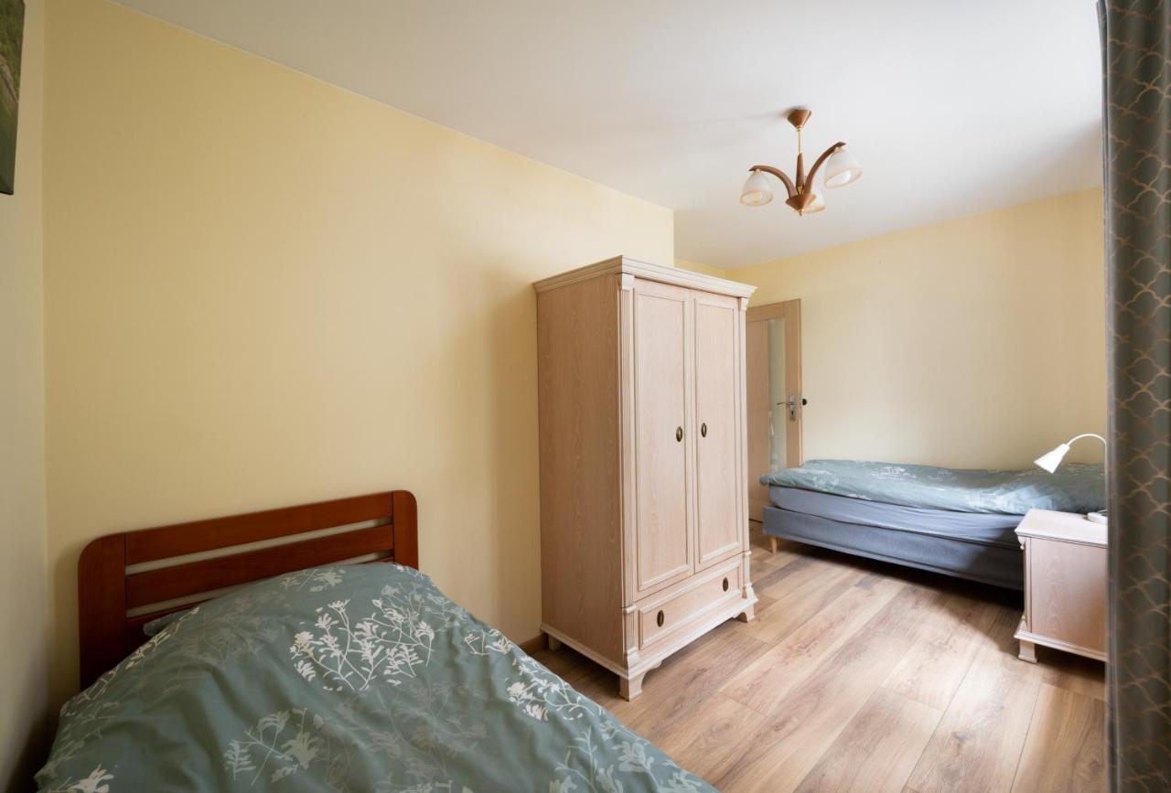 Apartamento Apartament Albatros 75m z ogródkiem Varsovia Exterior foto